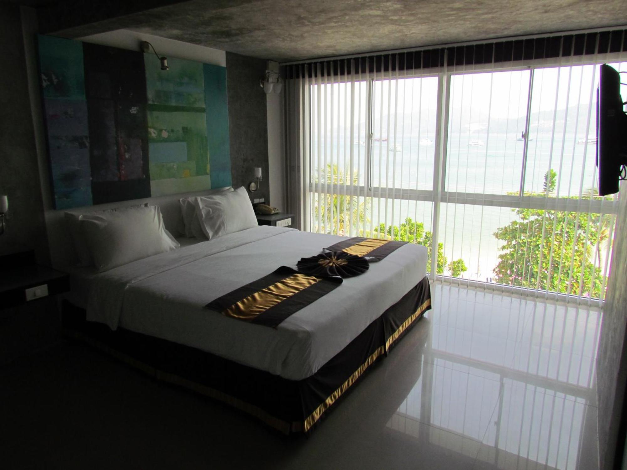 The Front Hotel And Apartments Patong Ruang foto
